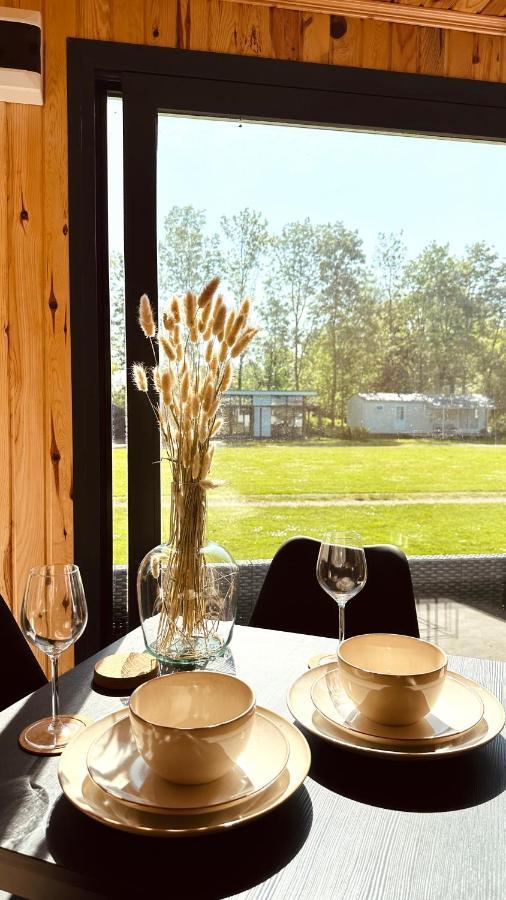 Luxe Tiny House Bij Het Leekstermeer Matsloot Zewnętrze zdjęcie