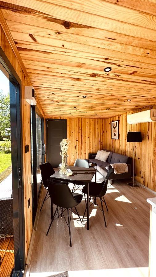 Luxe Tiny House Bij Het Leekstermeer Matsloot Zewnętrze zdjęcie